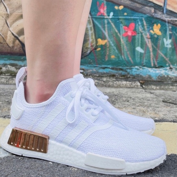 LAST☝️🤍 WMNS NMD SNEAKERS WHITE METALLIC Adidas - Picture 4 of 15